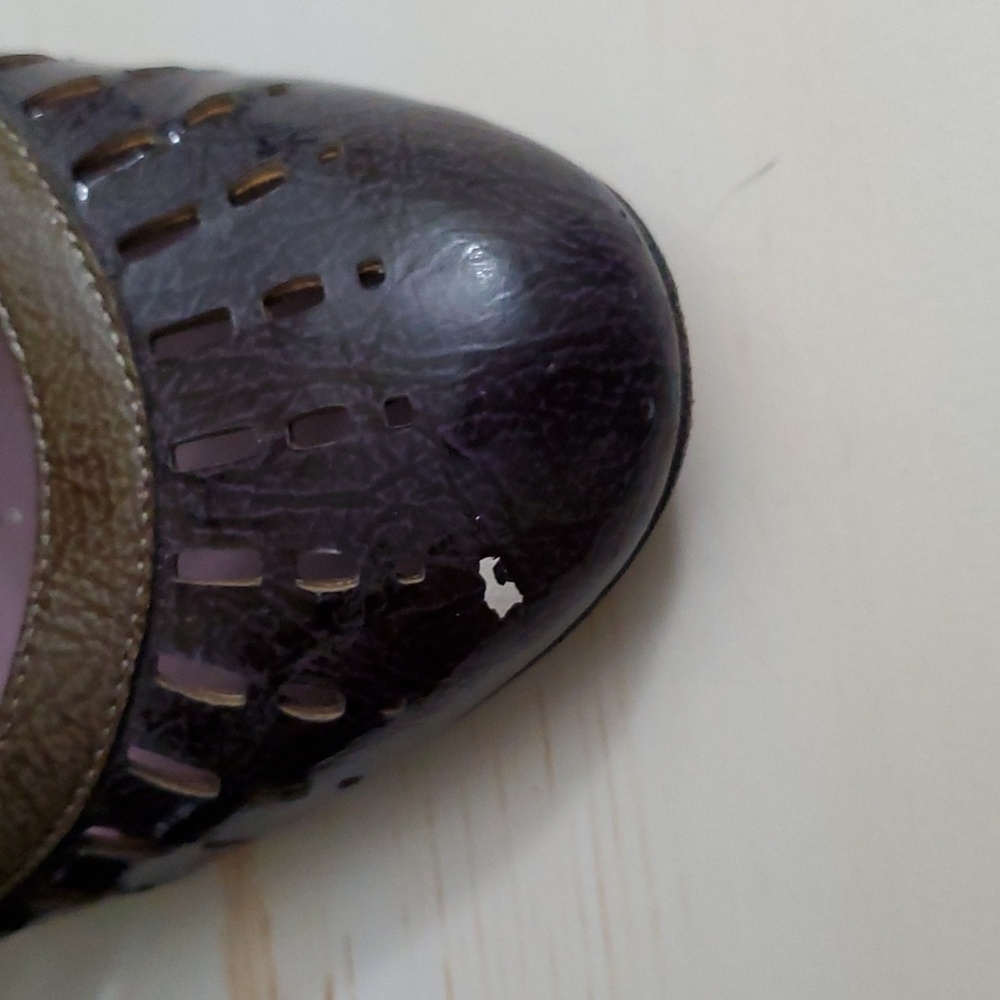 Alberta Ferretti | Purple and Green Patent Leather Pumps Sz 37 - Picture 8 of 8